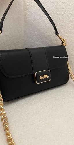 شنطة كتف كوتش