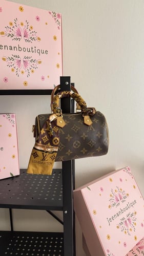 شنطة يد Lv نانو سبيدي