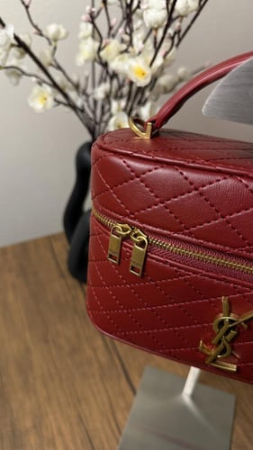 شنطة يد سان لوران ميني عنابي