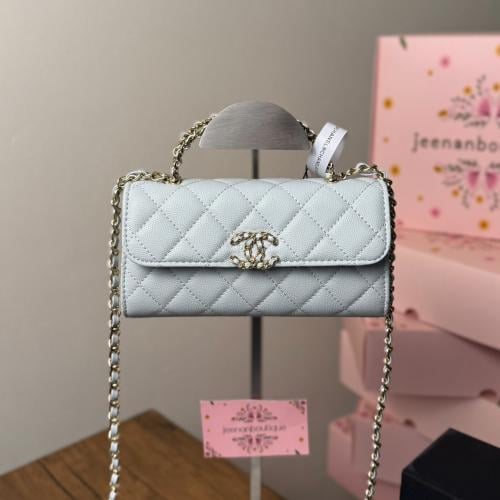 شنطة يد شانيل بيبي بلو