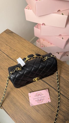 شنطة يد شانيل أسود