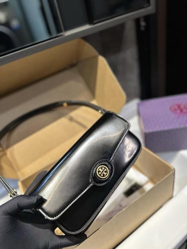 شنطة كتف توري بورش أسود