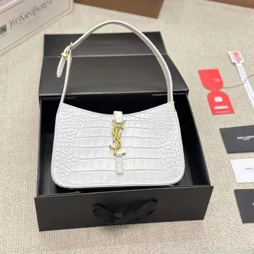 شنطة يد سان لوران أبيض جلد