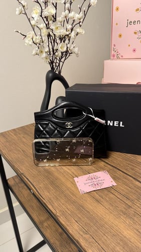 شنطة يد شانيل أسود