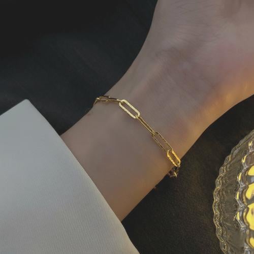 سوار سلسلة مشابك مطلي ذهب 14K (فضة إسترليني S925)