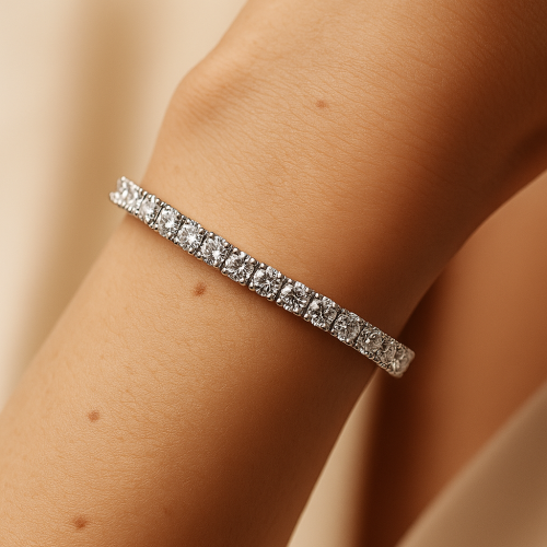 سوار تنس أنيق من الفضة الإسترلينية مرصع بأحجار الز...