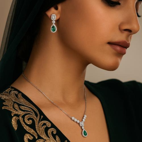 طقم الأناقة الزمردي الفضي (فضة إسترليني 925)