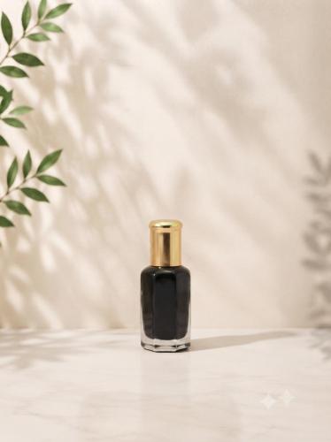 A luxurious black musk perfume