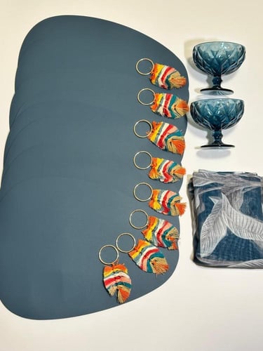 طقم سفره من ٨ أشخاص قاعدة صحن خواتم للمناديل و مفر...