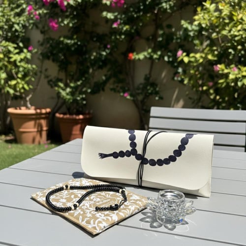 شنطة السبحه المستطيله مع سجادة ومسبح و مبخر يناسب...