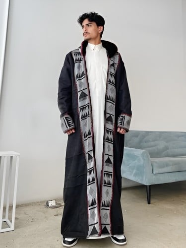 فروة رجالي جوخ أطراف سدو بتصميم تراثي