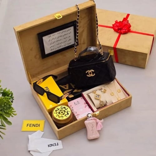 بوكس هدايا نسائي فاخر ببكس واحد