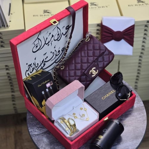 طقم نسائي فاخر هدايا العيد