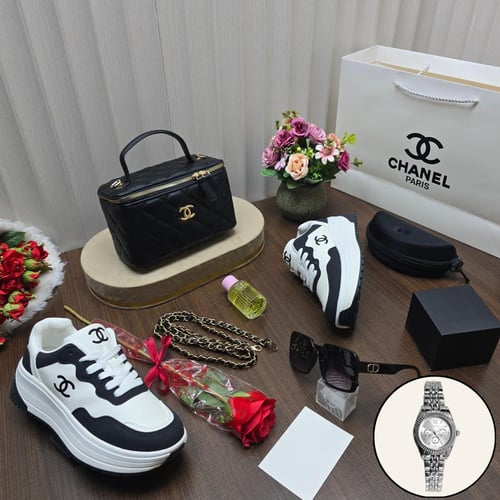 بوكس هدية نسائي فاخر شنطة مع شوز وإكسسوارات