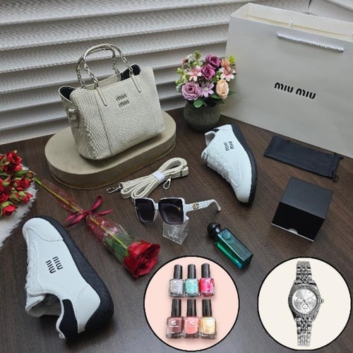 طقم ميوميو الفاخر للسيدات | أناقة متكاملة تبرز حضو...