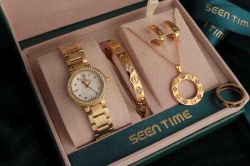 أناقة تتحدث عنك—طقم المجوهرات الفاخر من Seen Time