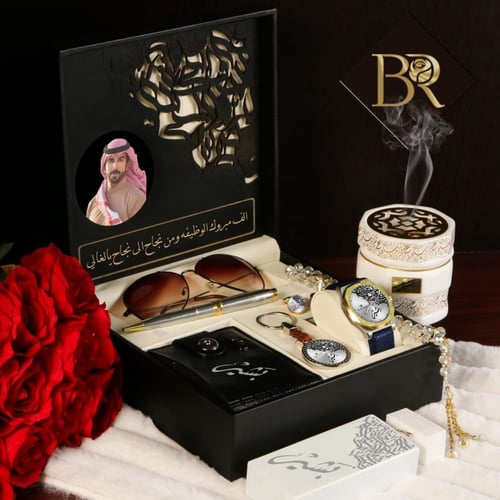 اطقم ساعات رجالي تصميم بالاسم