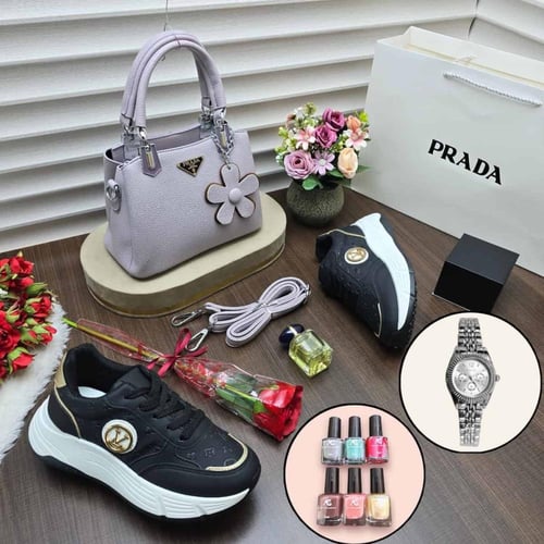 طقم هدايا نسائي فاخر شنطه مع حذاء وساعة وعناية تجم...