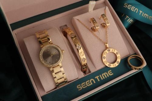 أناقة تتحدث عنك—طقم المجوهرات الفاخر من Seen Time