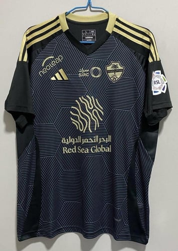 تيشرت نادي الأهلي الأسود الجديد