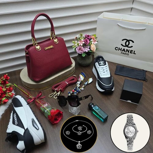 طقم هدايا نسائي متكامل شنطه مع حذاء وإكسسوارات فاخ...