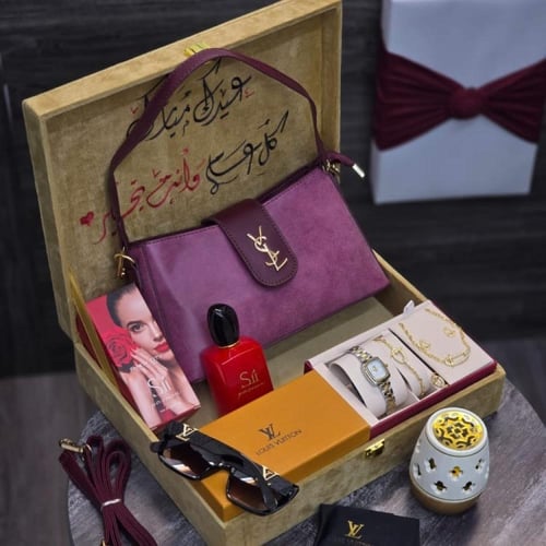 بكس نسائي فاخر – حقيبة وعطر ومجوهرات