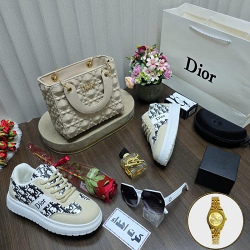 طقم هدايا نسائي أنيق