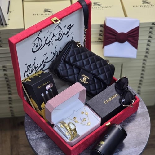 طقم نسائي فاخر هدايا العيد