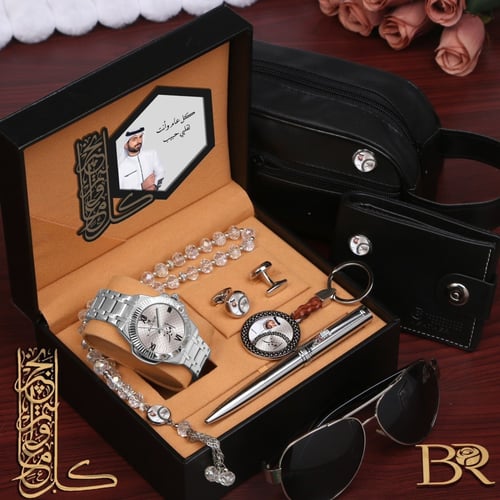 اطقم ساعات رجالي تصميم الاسم والصوره حسب الطلب