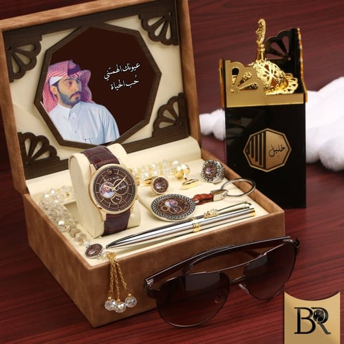 اطقم ساعات رجالي تصميم الاسم والصوره حسب الطلب