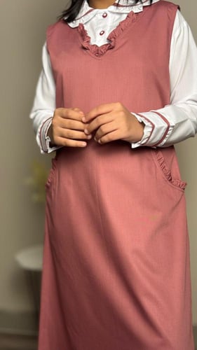 مريول ابتدائي بناتي شيال بكشكش أنيق – وردي غامق بب...