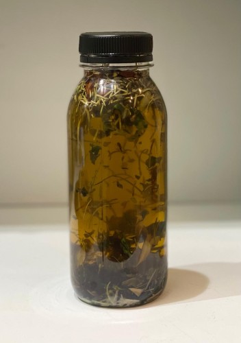 زيت الأعشاب (300 مل)