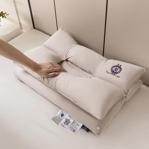 مخدات رويال هلتون الفرنسية