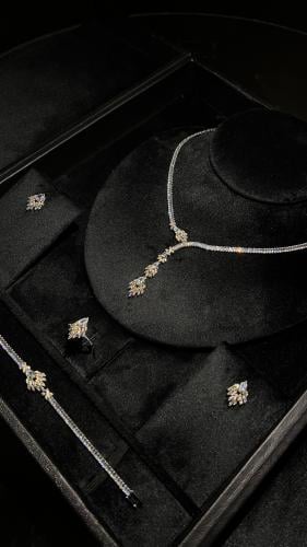 طقم راقي مدمج ذهبي وفضي