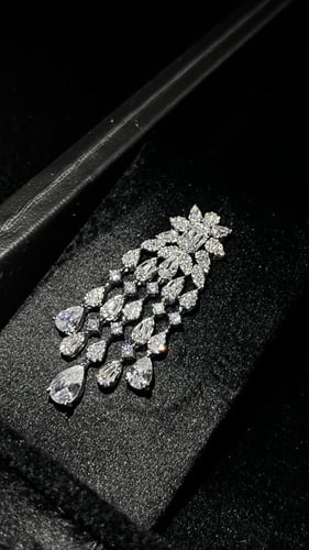 طقم راقي تصميم شبيه ألماس وقفل ألماس وزن ثقيل