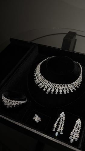 Al-Maha set