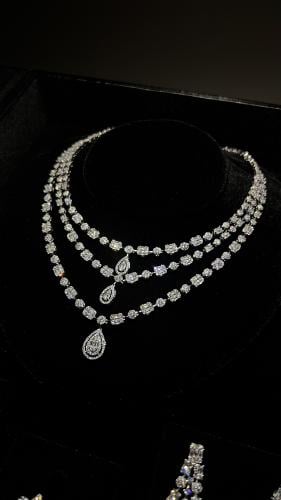 Elegant three-layer set S19