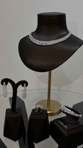 Elegant and distinctive set