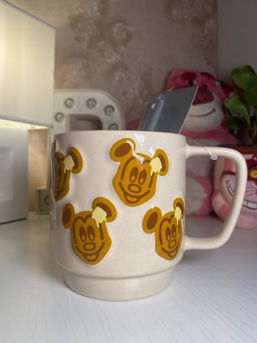 كوب ميكي بانكيك مع الملعقة