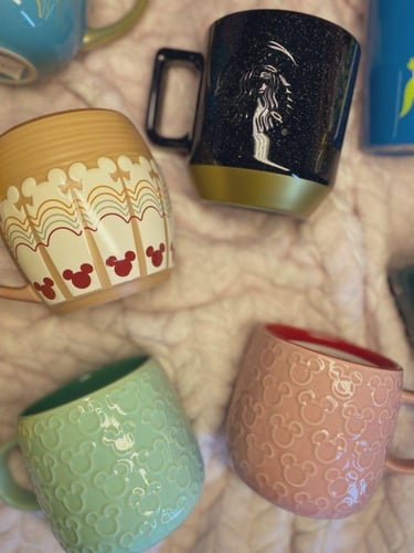 كوب ميكي الوردي