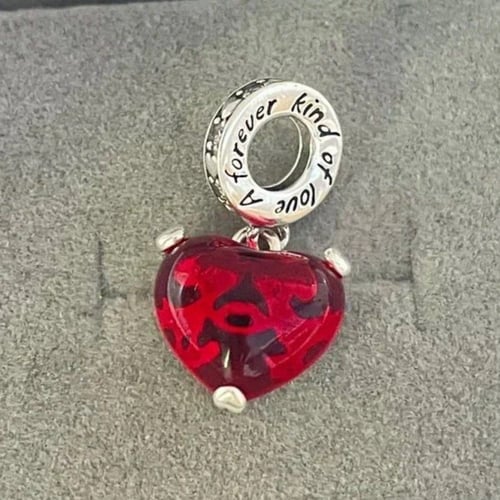 تعليقة باندورا الحب ميكي ماوس