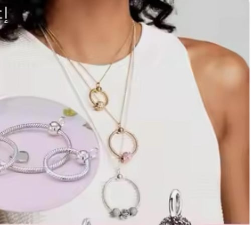 قلادة باندورا ميكي