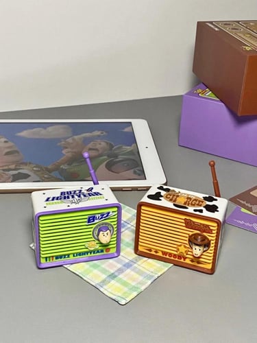 مكبر صوت باز