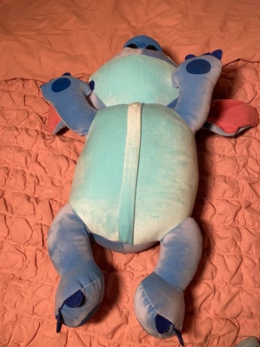 بطانية و مخدة ستيتش