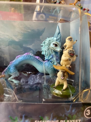 مجسمات رايا