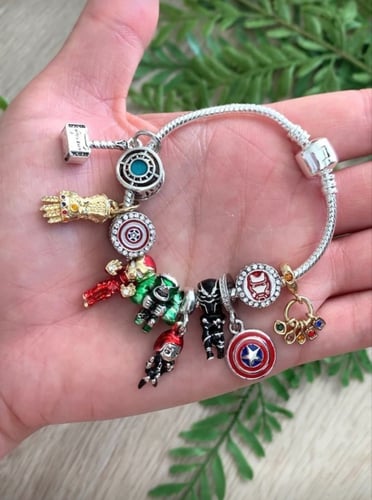 تعليقة باندورا كابتن اميركا