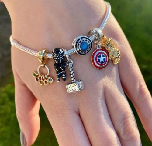 تعليقة باندورا كابتن اميركا