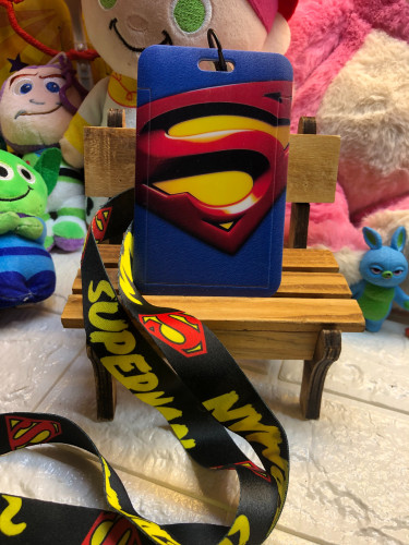 كارد هولدر سوبرمان