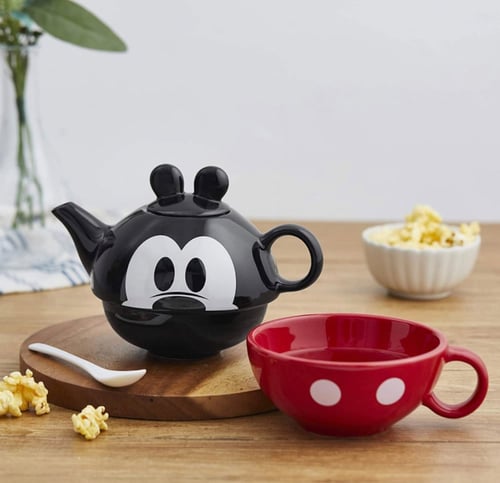 براد و كوب ميكي ماوس