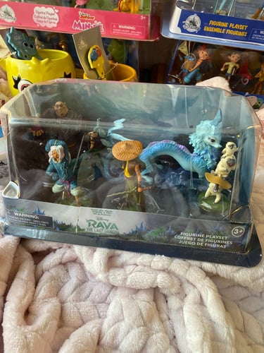 مجسمات رايا